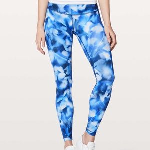 EUC lululemon wunder under low rise size 8